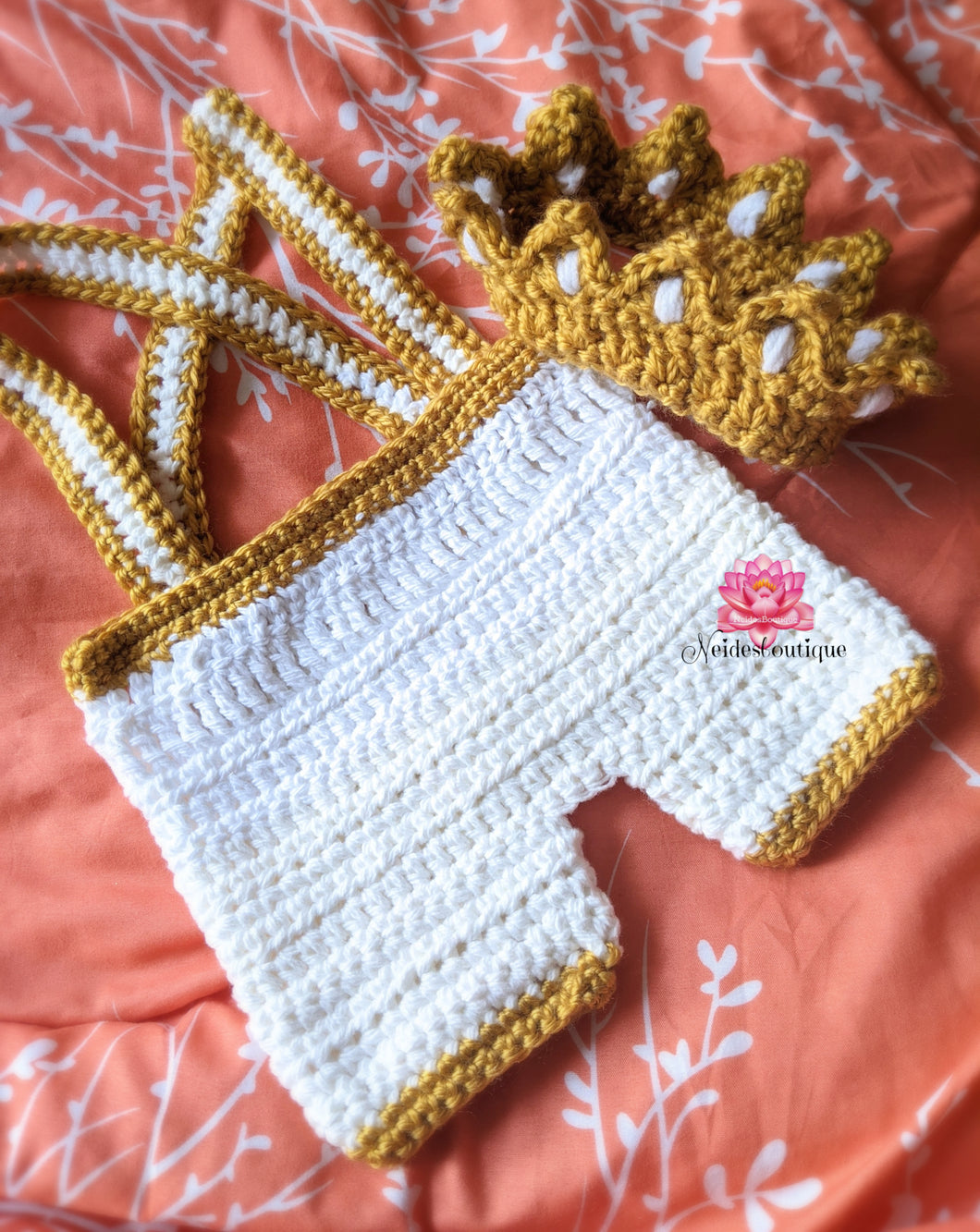 Baby first pictures outfit, Crochet Baby crown newborn photoshoot outfit, crochet outfit